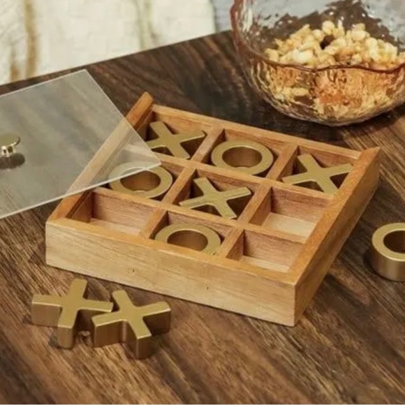 Gold Tic-Tac-Toe Game Set - Picture 4 of 5